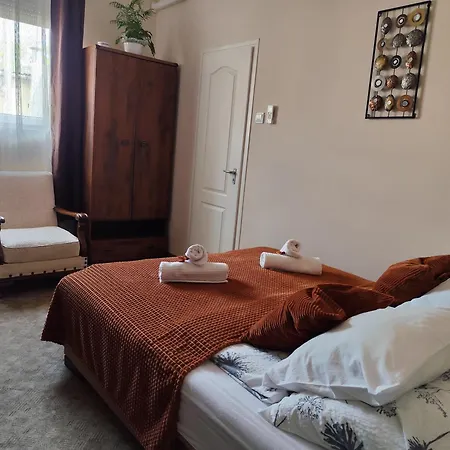 Bazilika Vendeghaz Πανσιόν